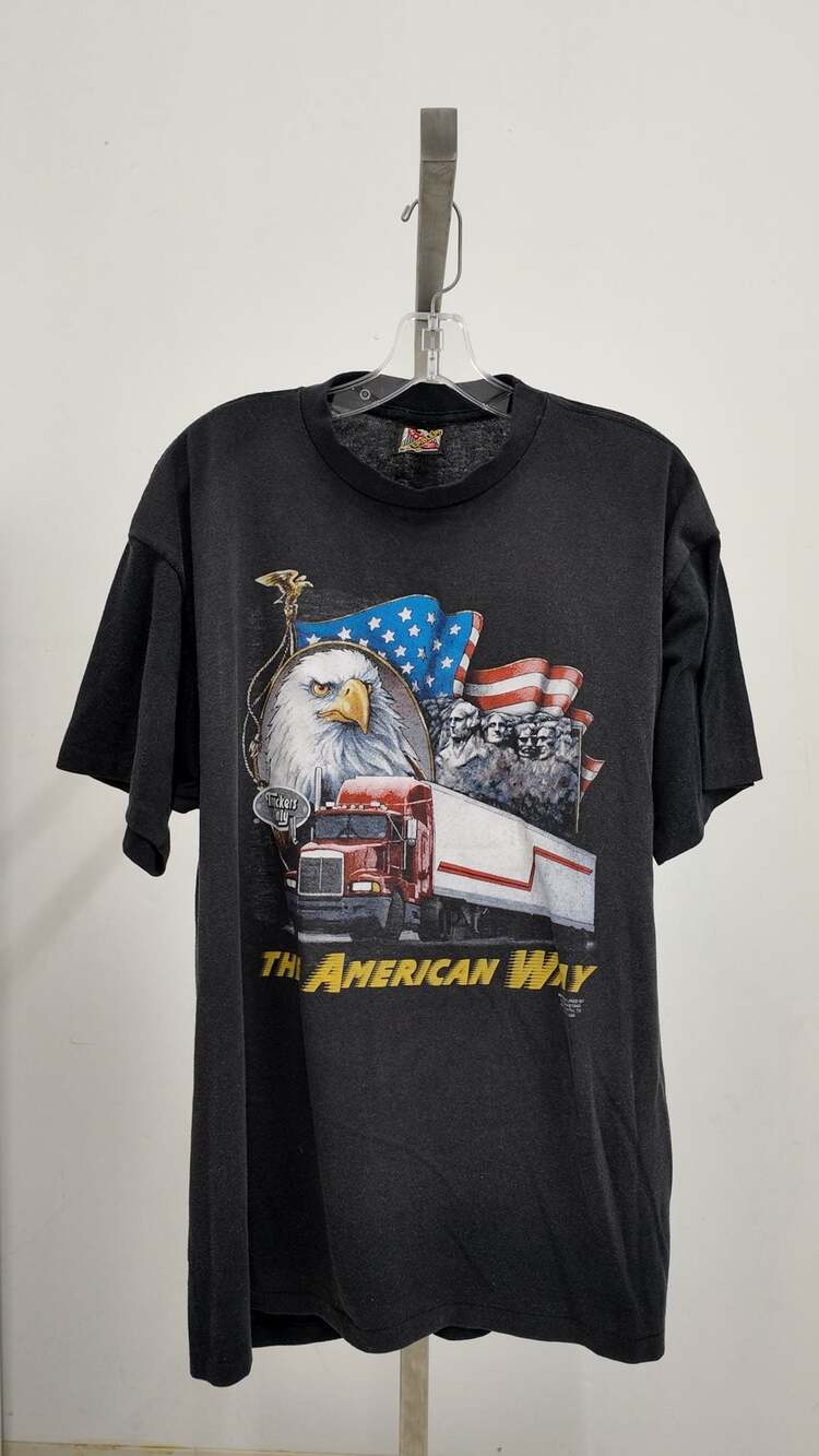 Vintage 3D Emblem "The American Way" Trucker T-Shirt - XL